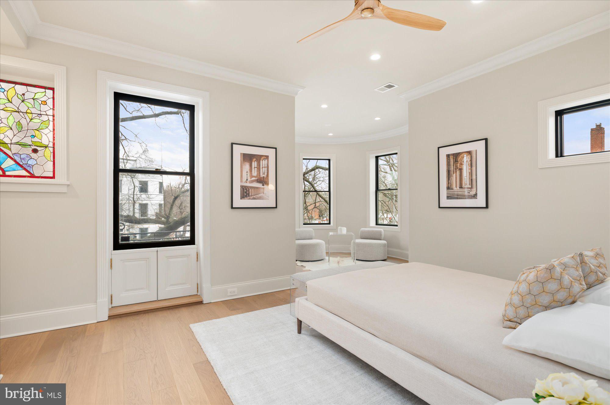 LOGAN CIRCLE - Residential