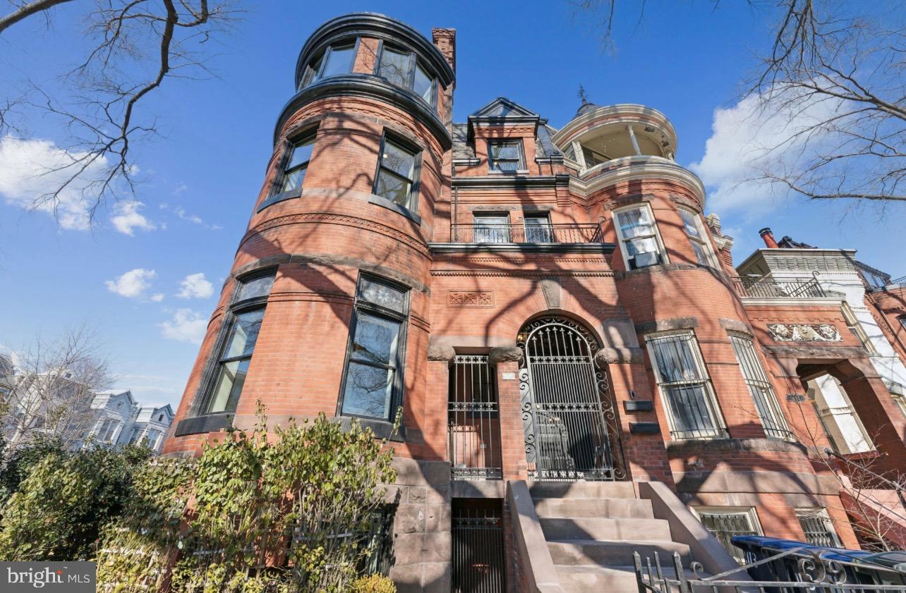 LOGAN CIRCLE - Residential
