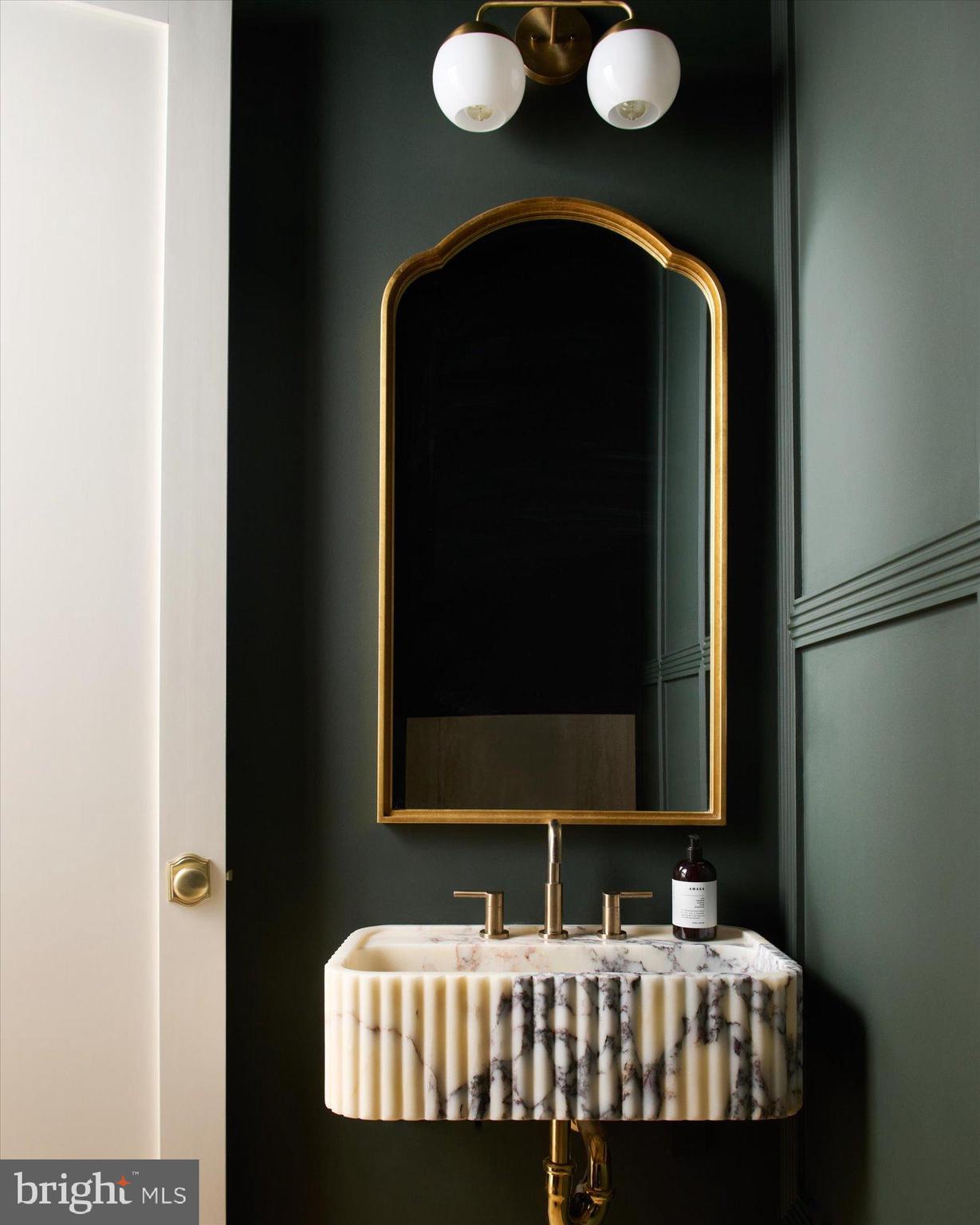 LOGAN CIRCLE - Residential