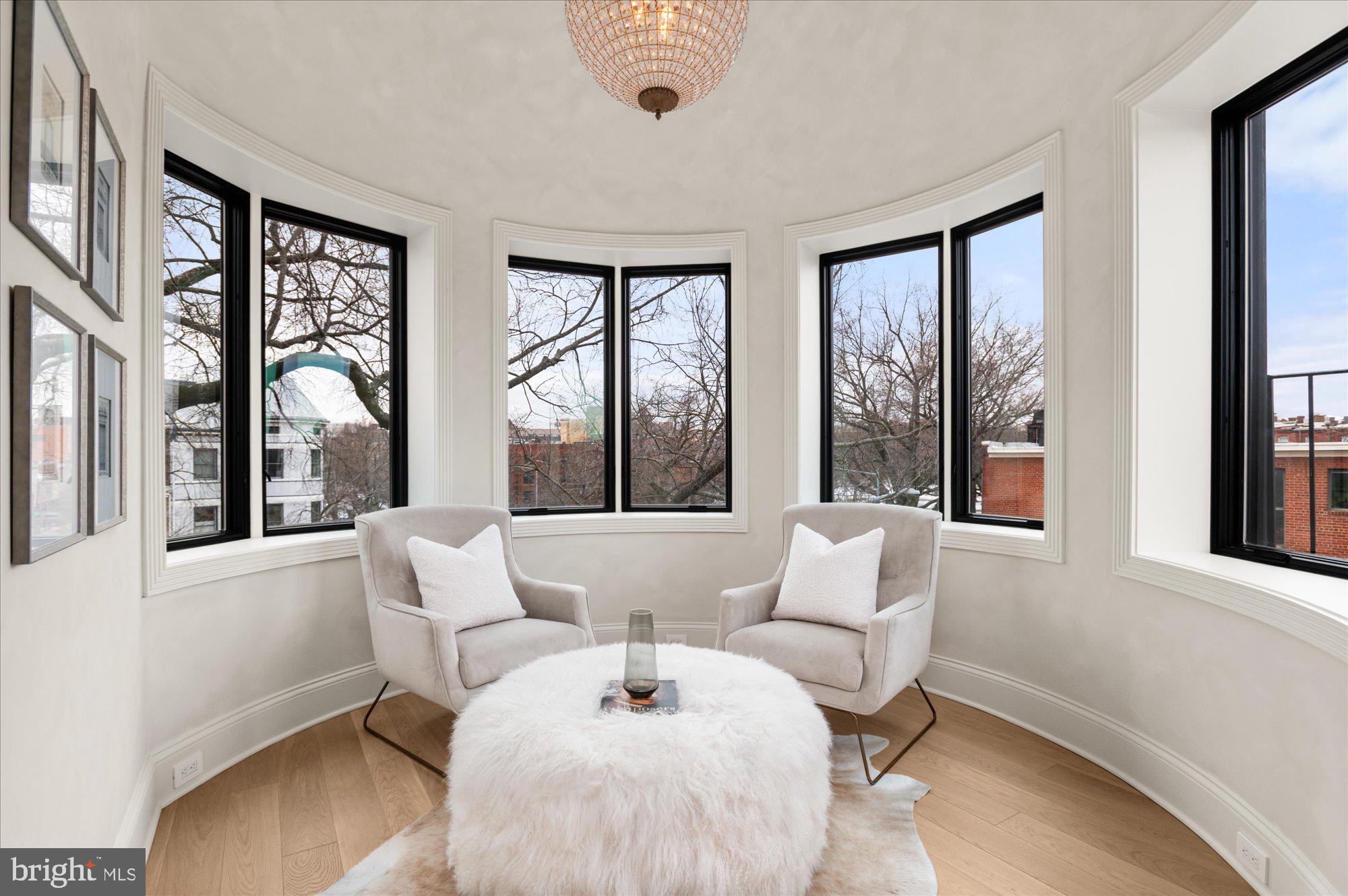 LOGAN CIRCLE - Residential