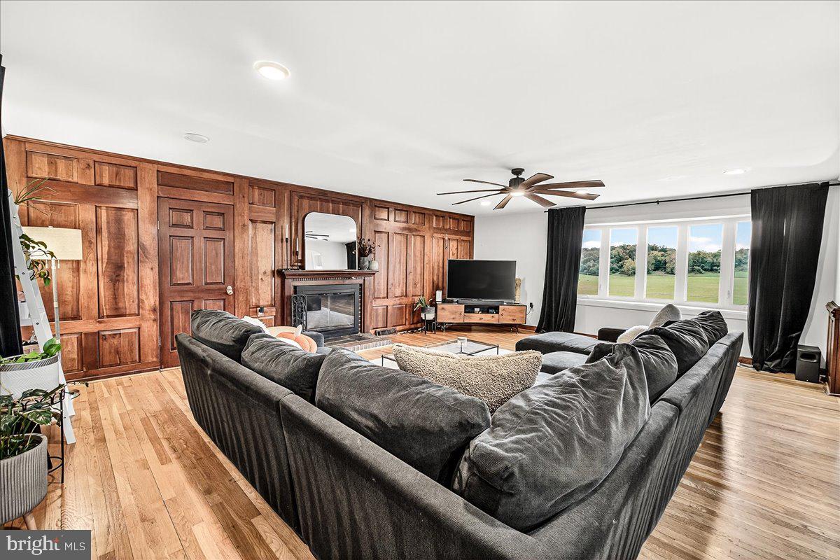 URBANA - Residential