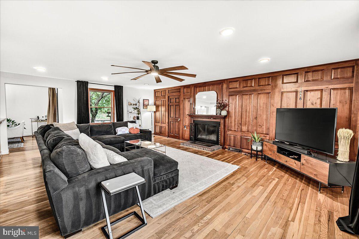 URBANA - Residential