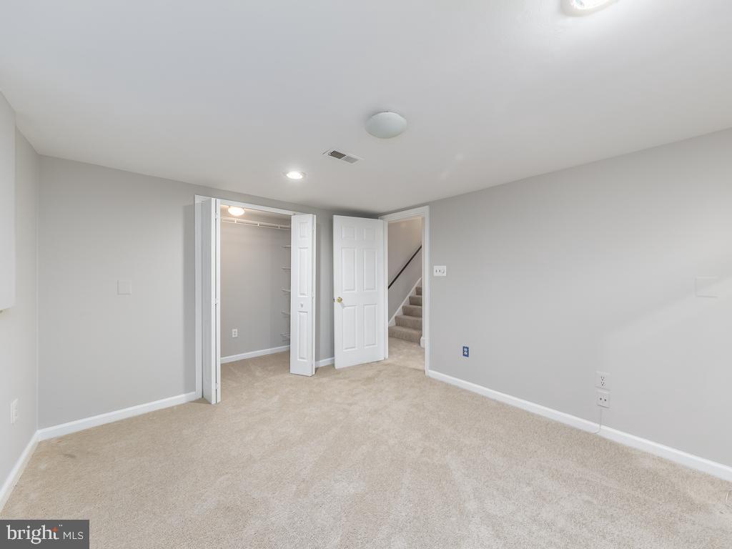 VIRGINIA RUN - Residential