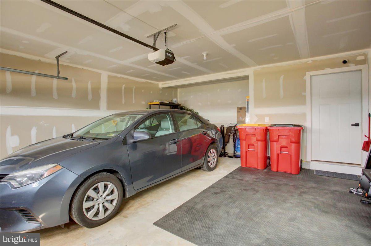 CARDINAL POINTE - Residential