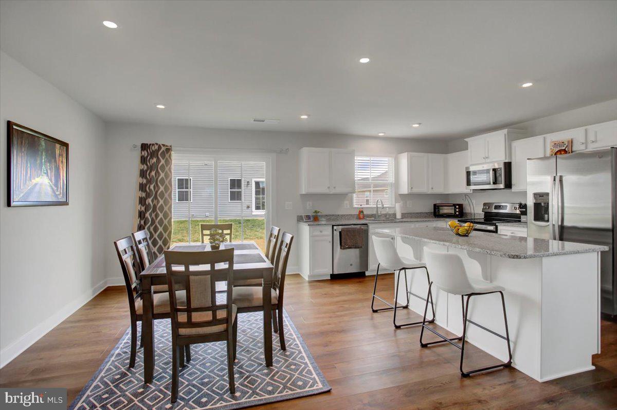 CARDINAL POINTE - Residential