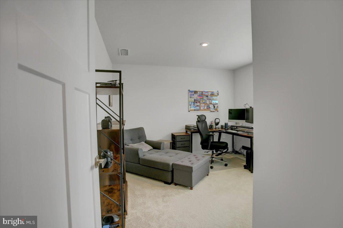 CARDINAL POINTE - Residential