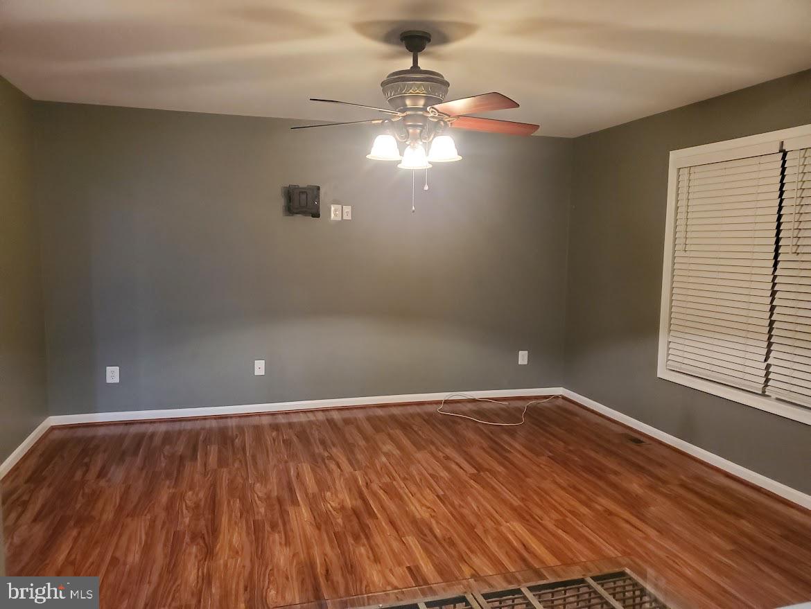 LEES GLEN - Residential Lease