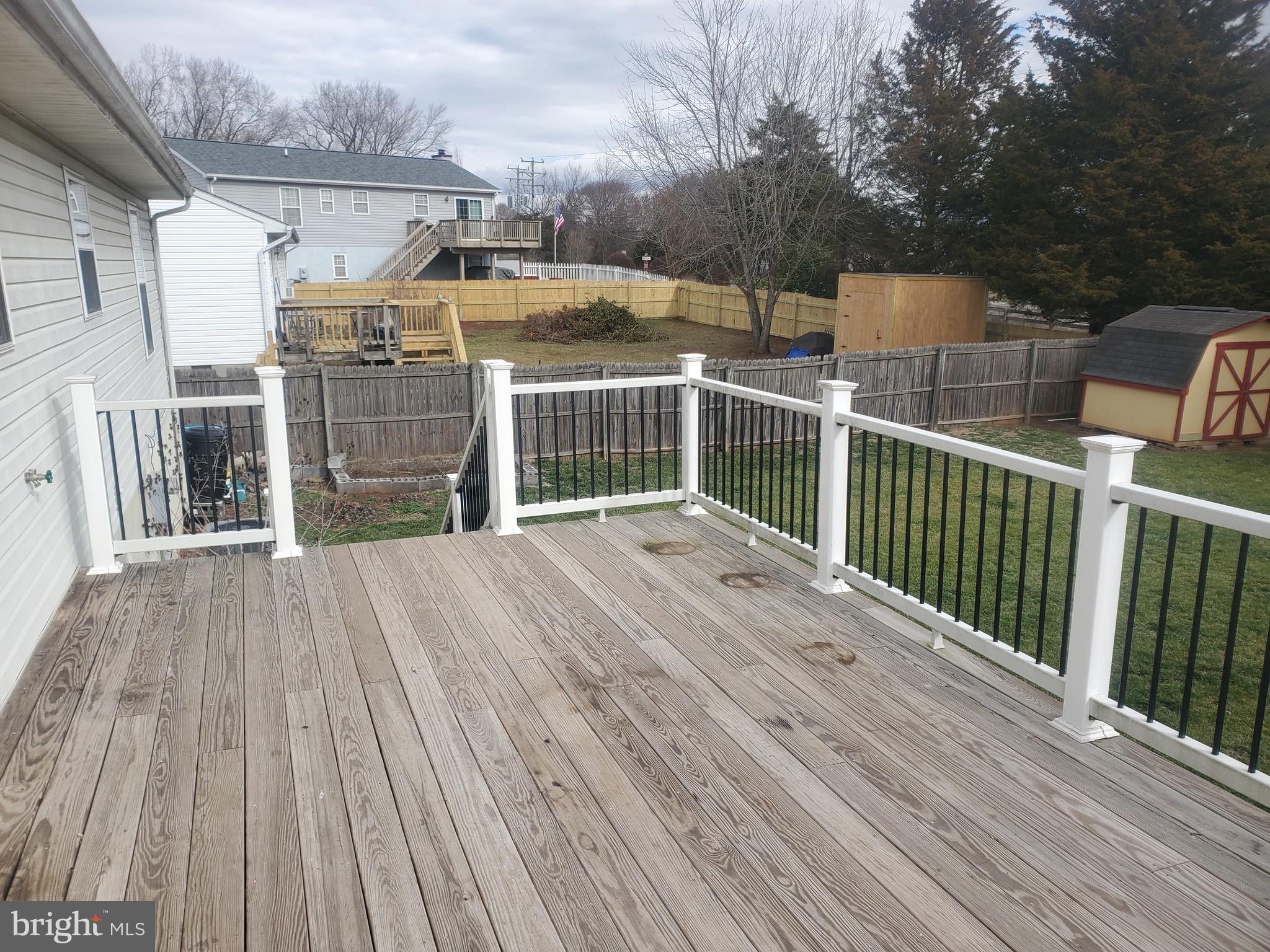 LEES GLEN - Residential Lease