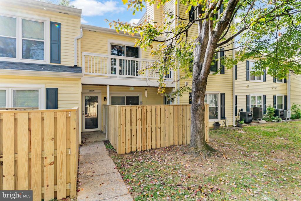 Photo of 18119 Rolling Meadow Way #215, OLNEY, MD 20832 (MLS # MDMC2205034)