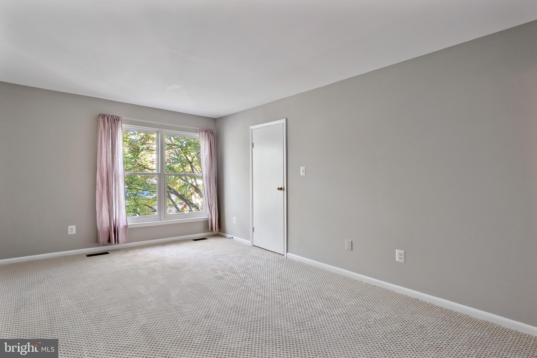 HOMELAND VILLAGE - Residential