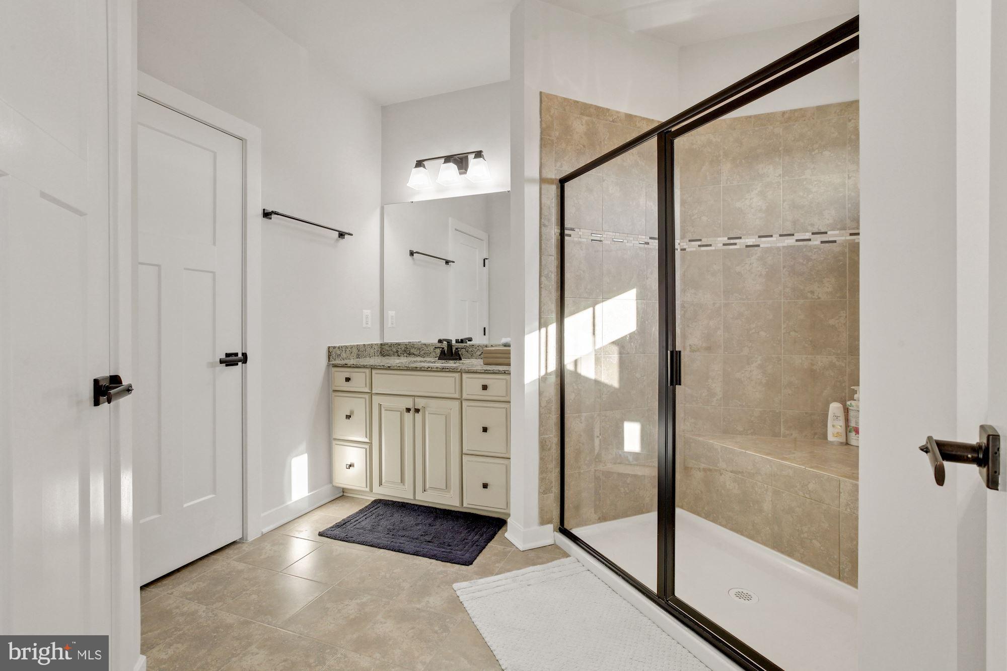 OAKDALE VILLAGE - Residential