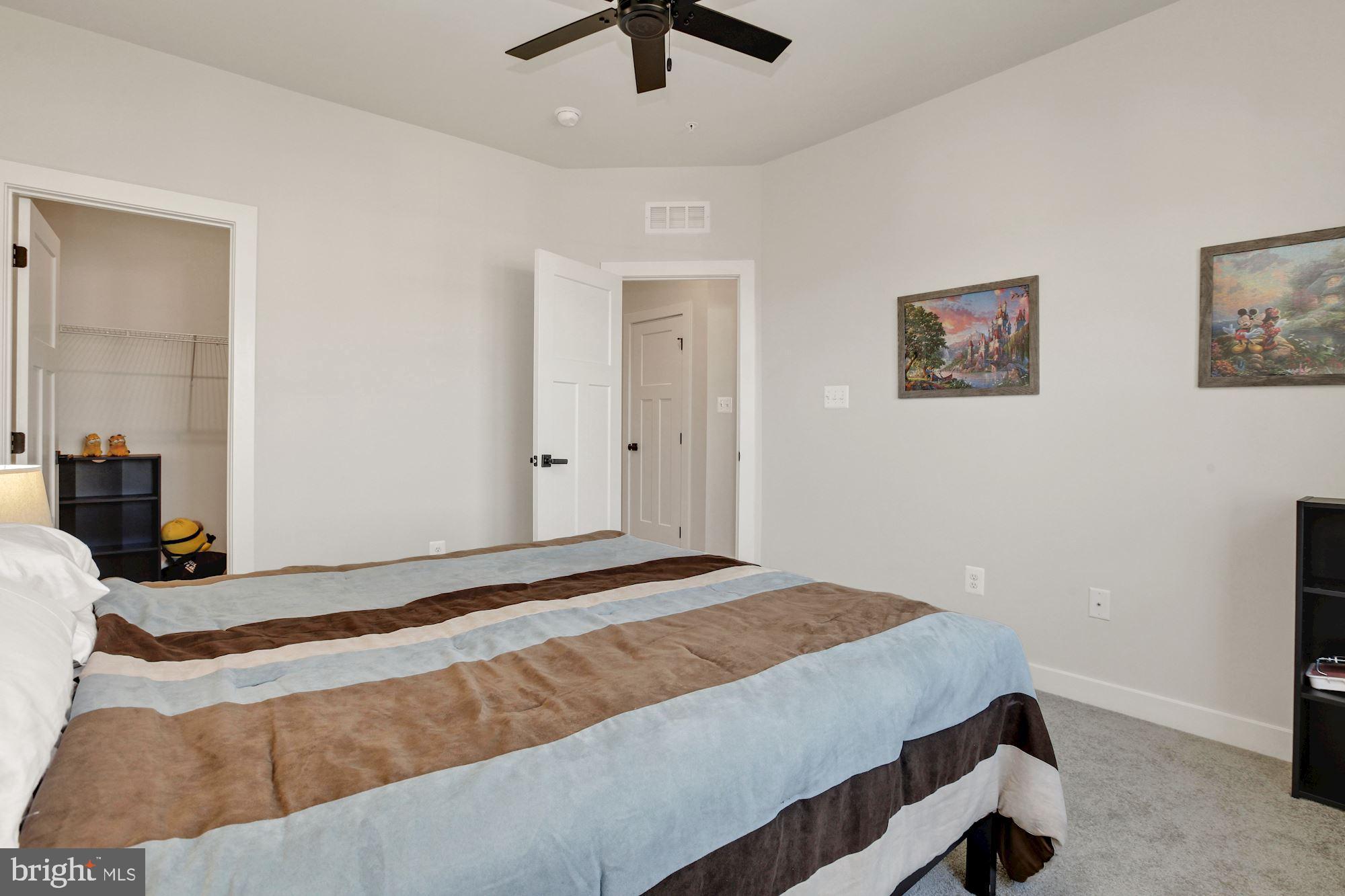 OAKDALE VILLAGE - Residential