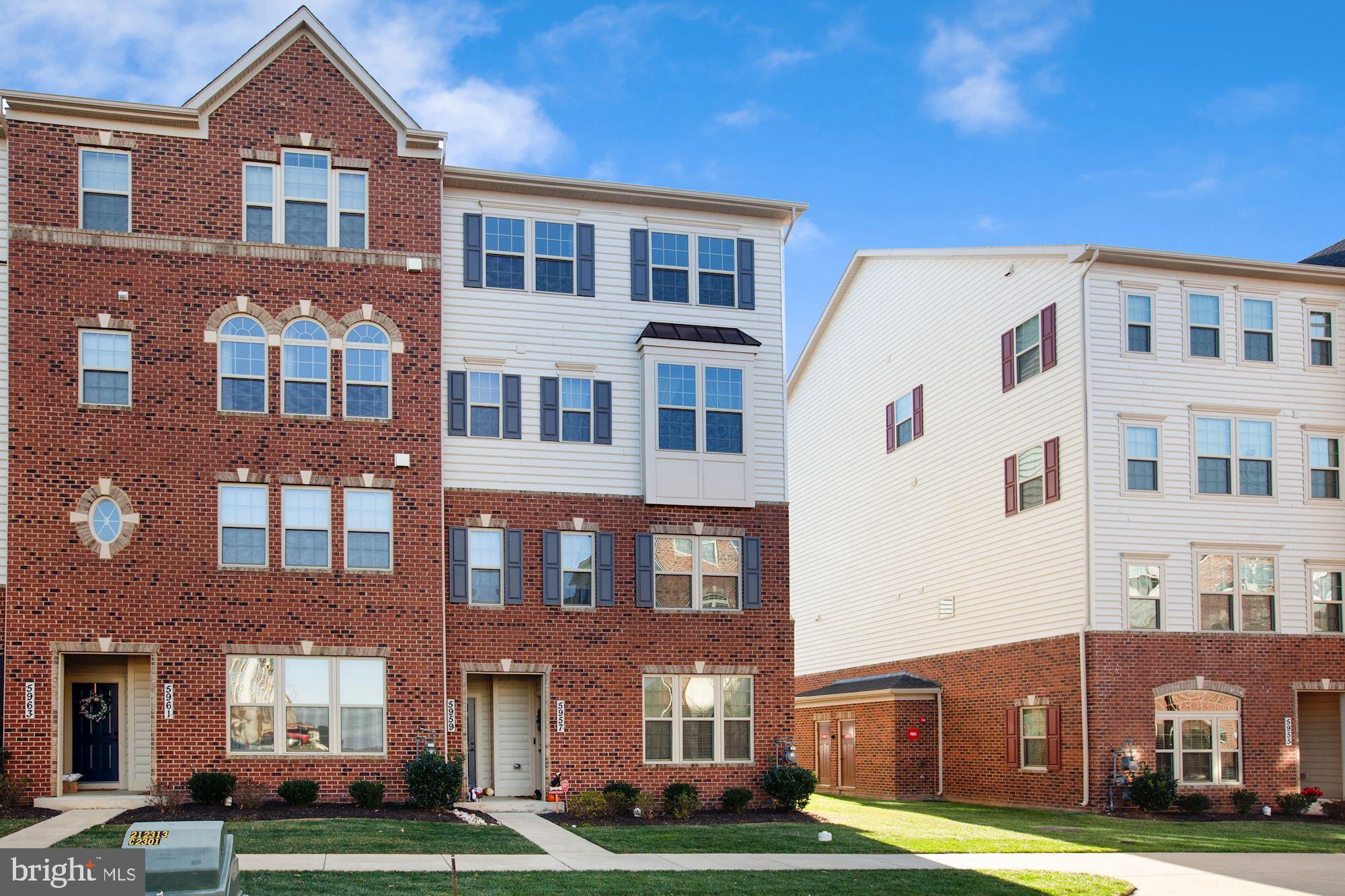 OAKDALE VILLAGE - Residential