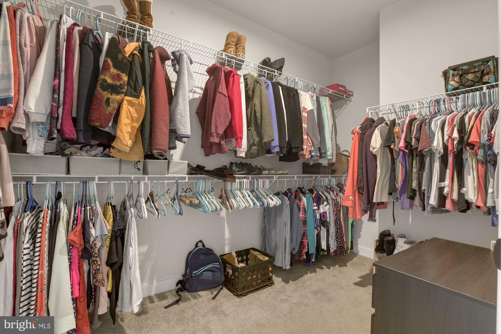 OAKDALE VILLAGE - Residential