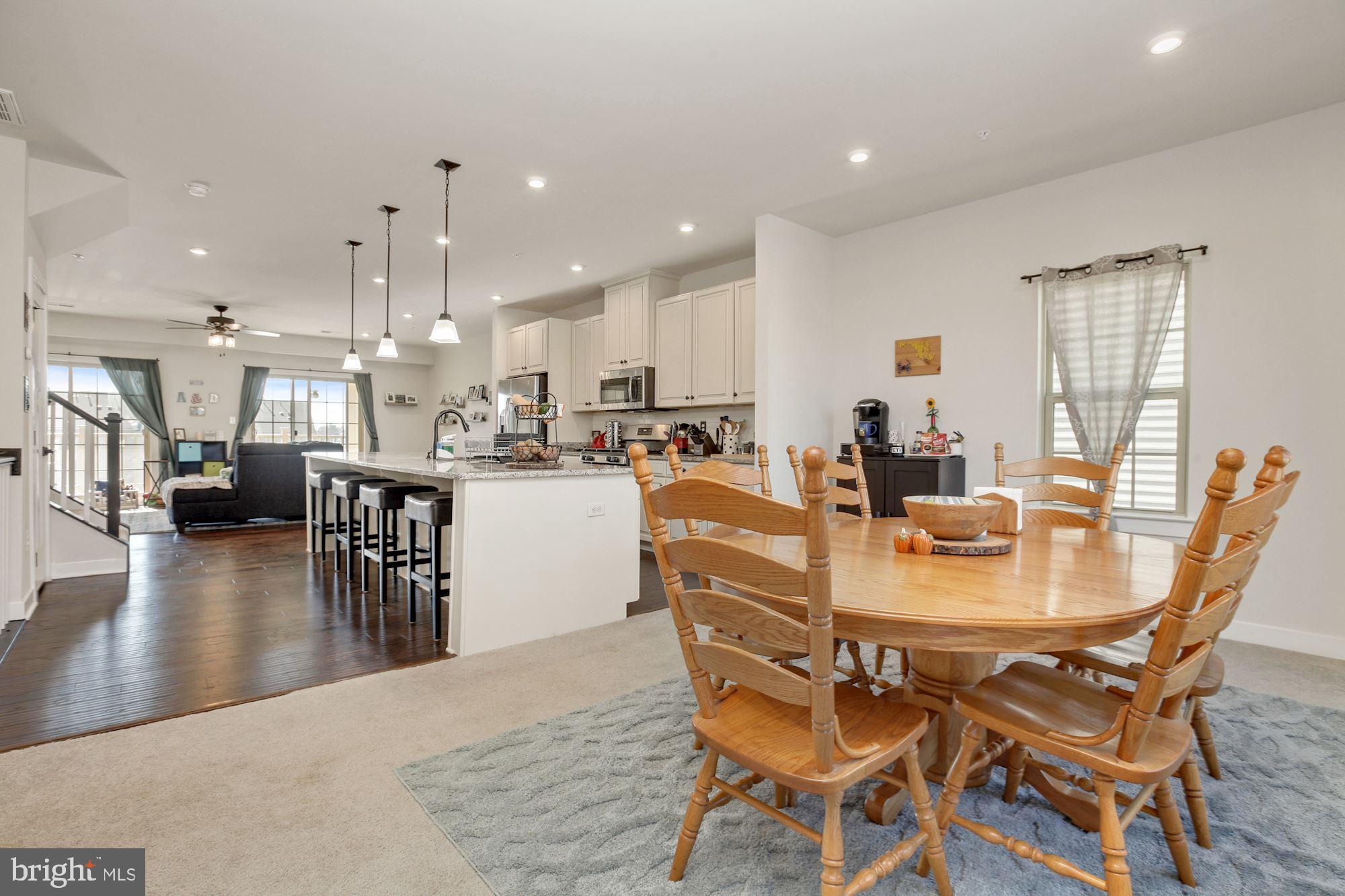 OAKDALE VILLAGE - Residential