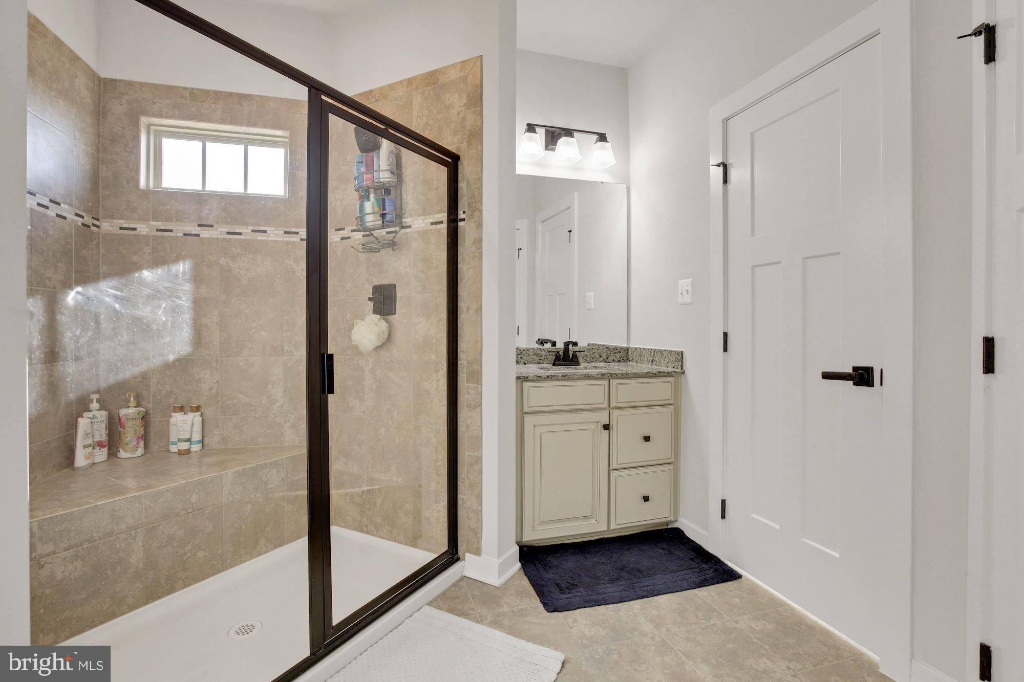 OAKDALE VILLAGE - Residential