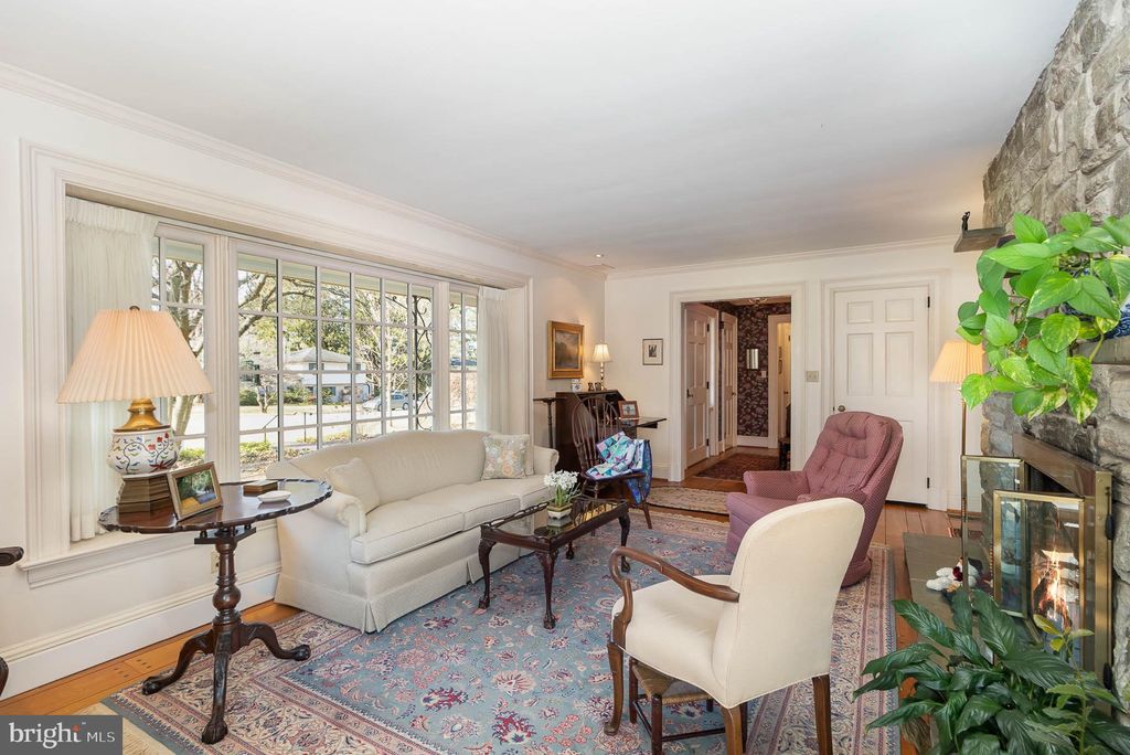 Photo of 1 MEADOWBROOK LN, ELIZABETHTOWN, PA 17022 (MLS # PALA2030396)