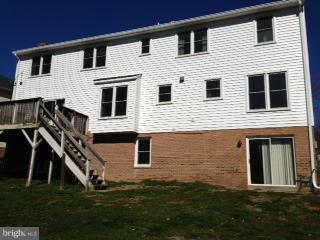 TOWLSTON MEADOWS - Residential Lease