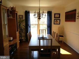 TOWLSTON MEADOWS - Residential Lease