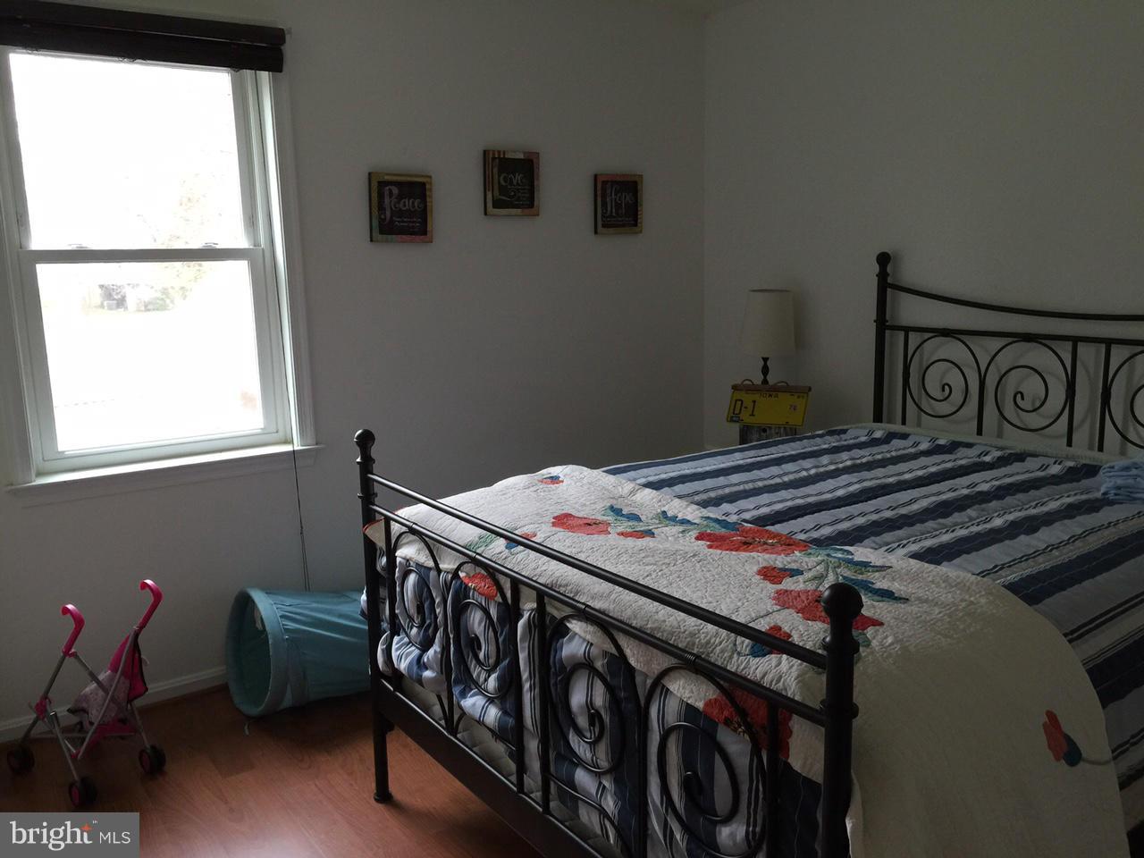 TOWLSTON MEADOWS - Residential Lease