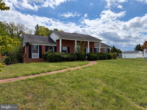 Homes For Sale - 7976 Church Street<br/> MIDDLETOWN, VA 22645
