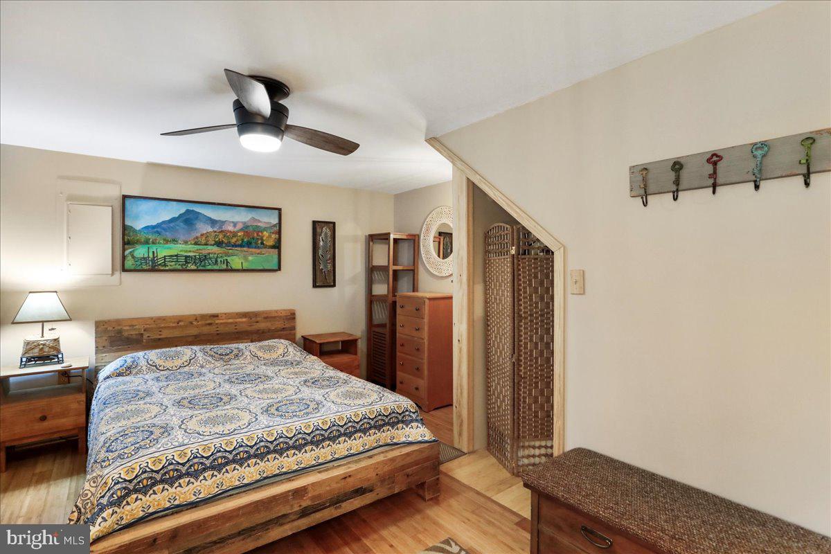 SLEEPY CREEK ORCHARD - Residential