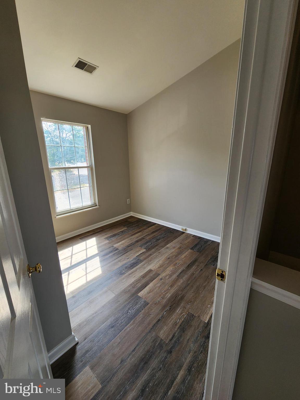 CENTRE RIDGE - Residential Lease