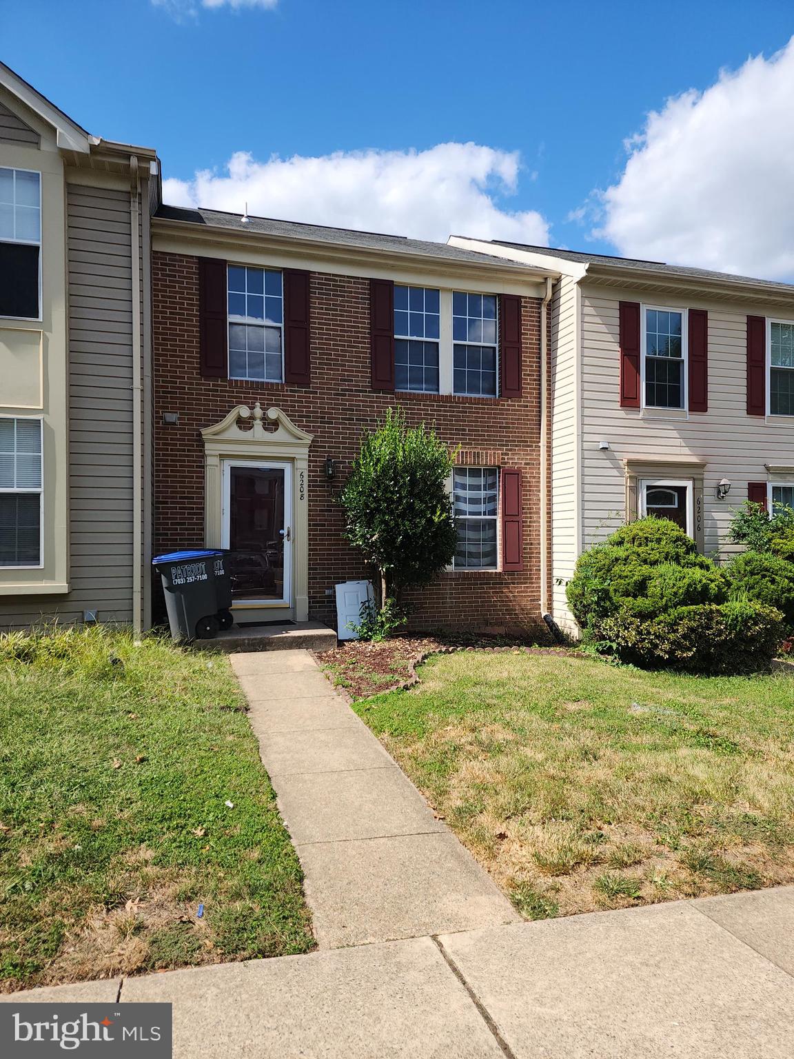 CENTRE RIDGE - Residential Lease