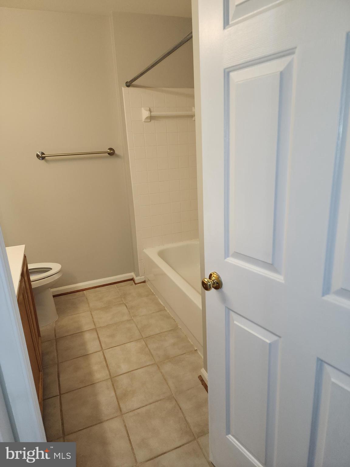 CENTRE RIDGE - Residential Lease