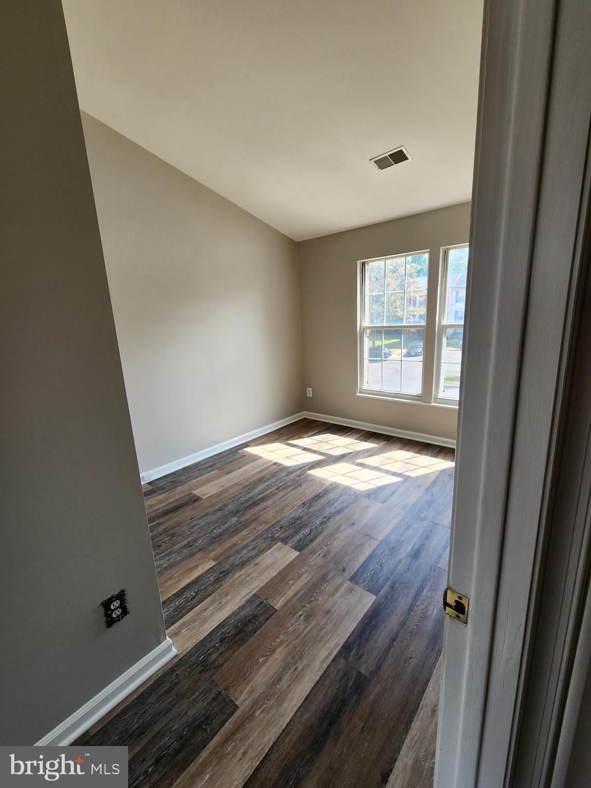 CENTRE RIDGE - Residential Lease