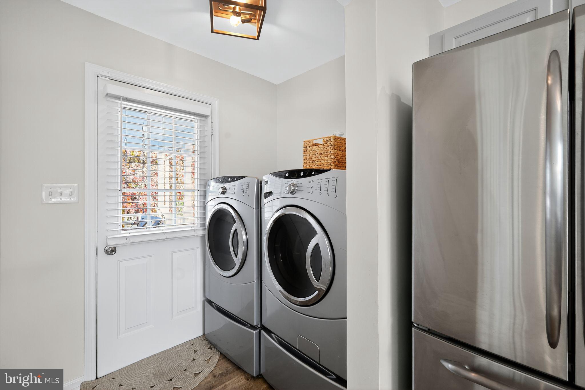 SAUNDERS POINT - Residential