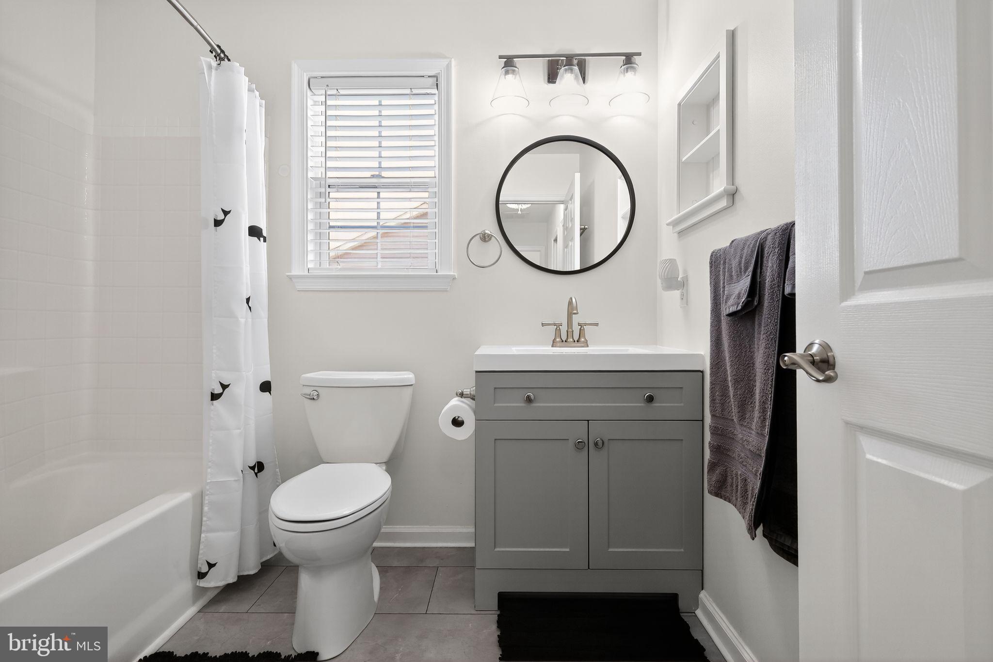 SAUNDERS POINT - Residential