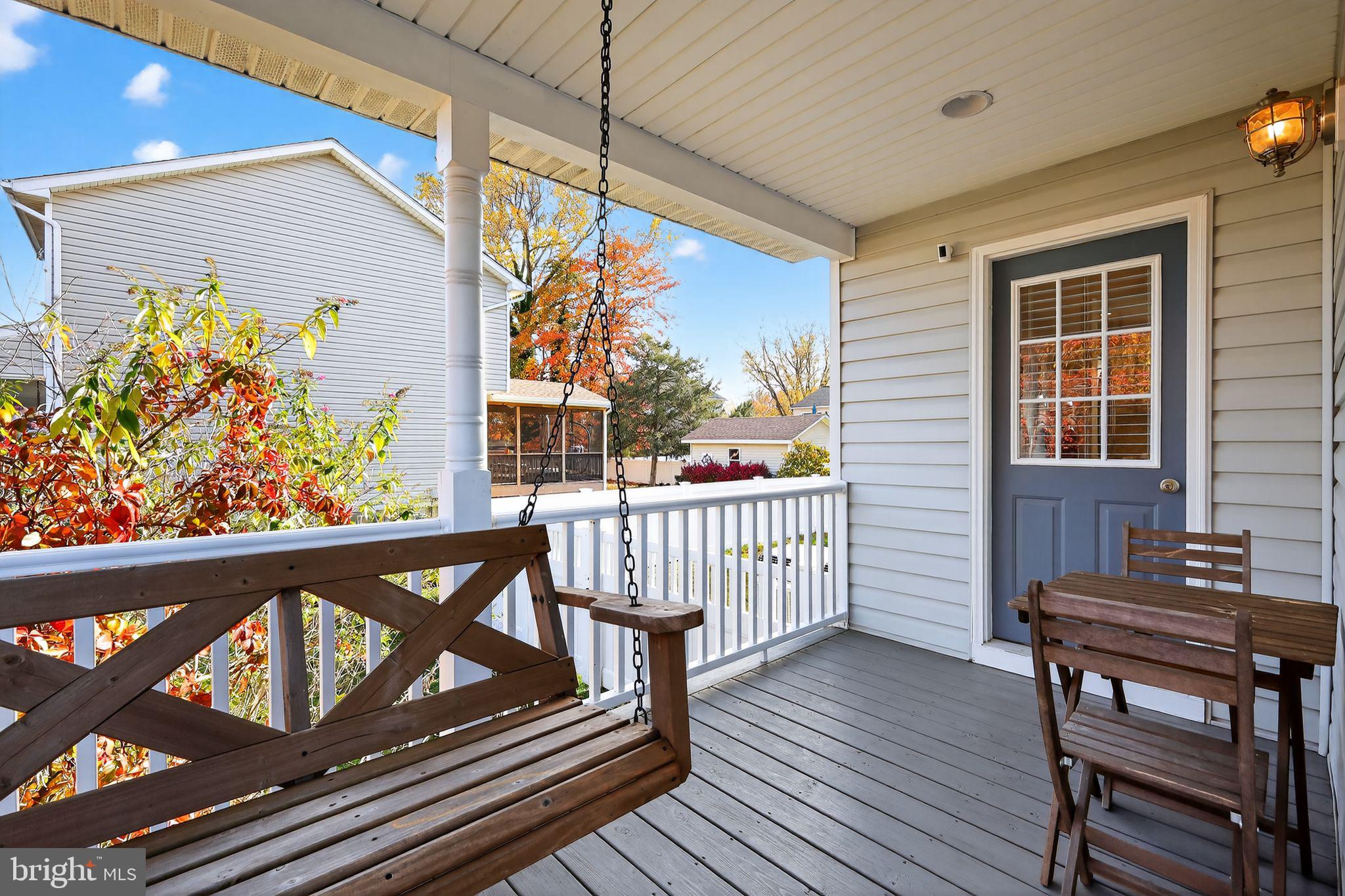 SAUNDERS POINT - Residential