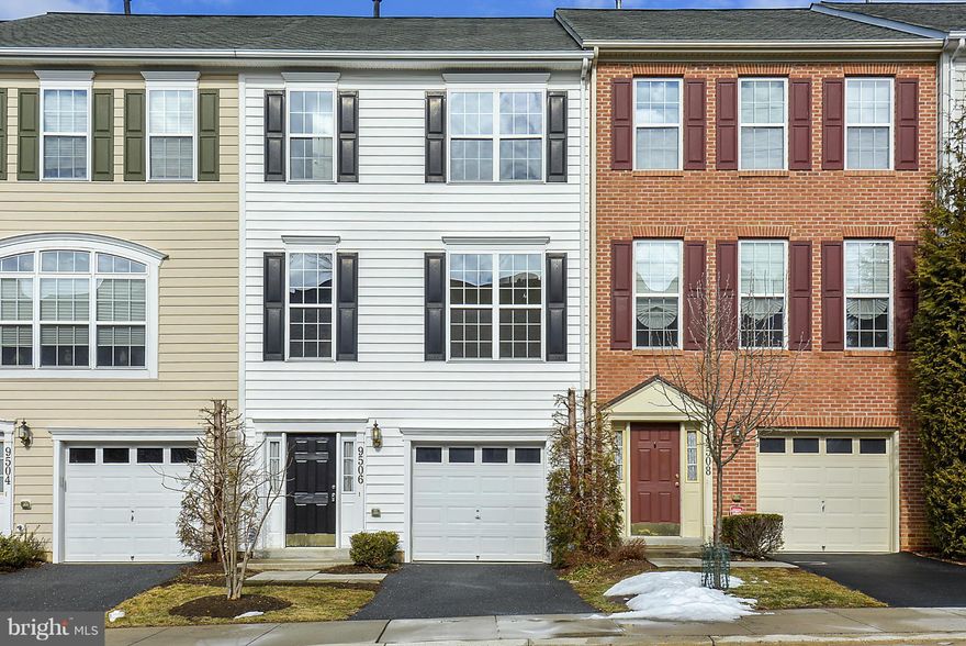 3 Level Townhouse with Bright Open Layout. Gourmet Eat-In Kitchen Overlooks Family room with Gas Fireplace.  House has New Carpet, New Granite and Fresh Paint throughout.  Master Suite boasts a large walk-in closet, Sep Soaking Tub and Shower.  Ceramic in all bathrooms.  1 Car Garage with Driveway and Guest Parking.  Neutral colors for your Buyers.  Close to everything Urbana has to offer