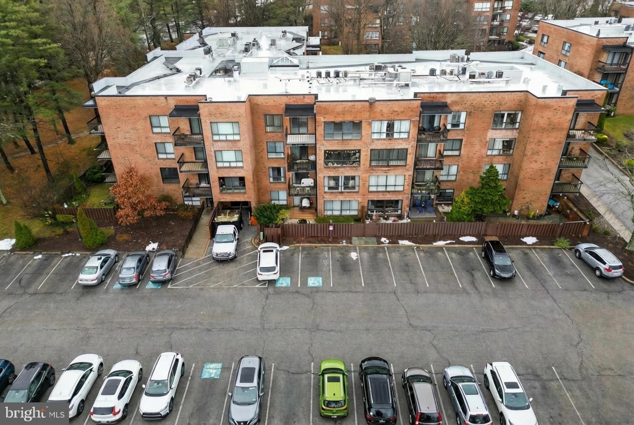 HILL HOUSE - Residential