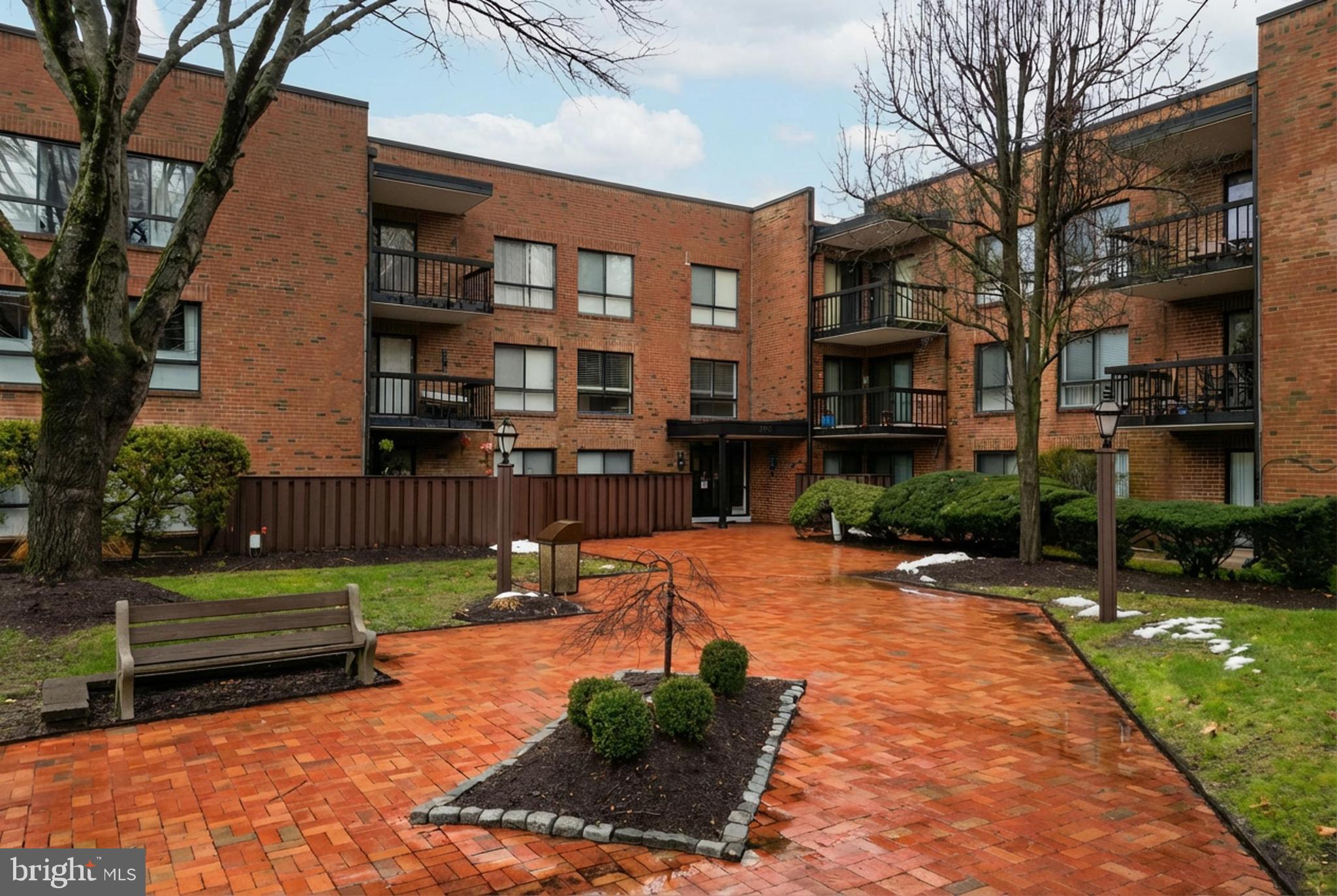 HILL HOUSE - Residential