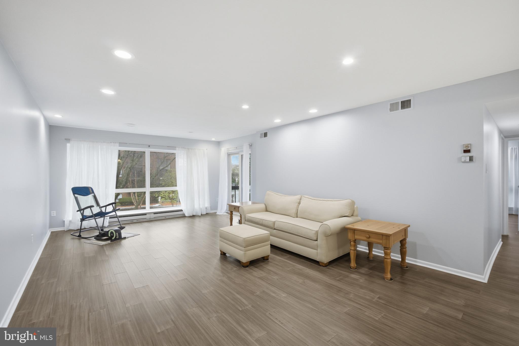 HILL HOUSE - Residential