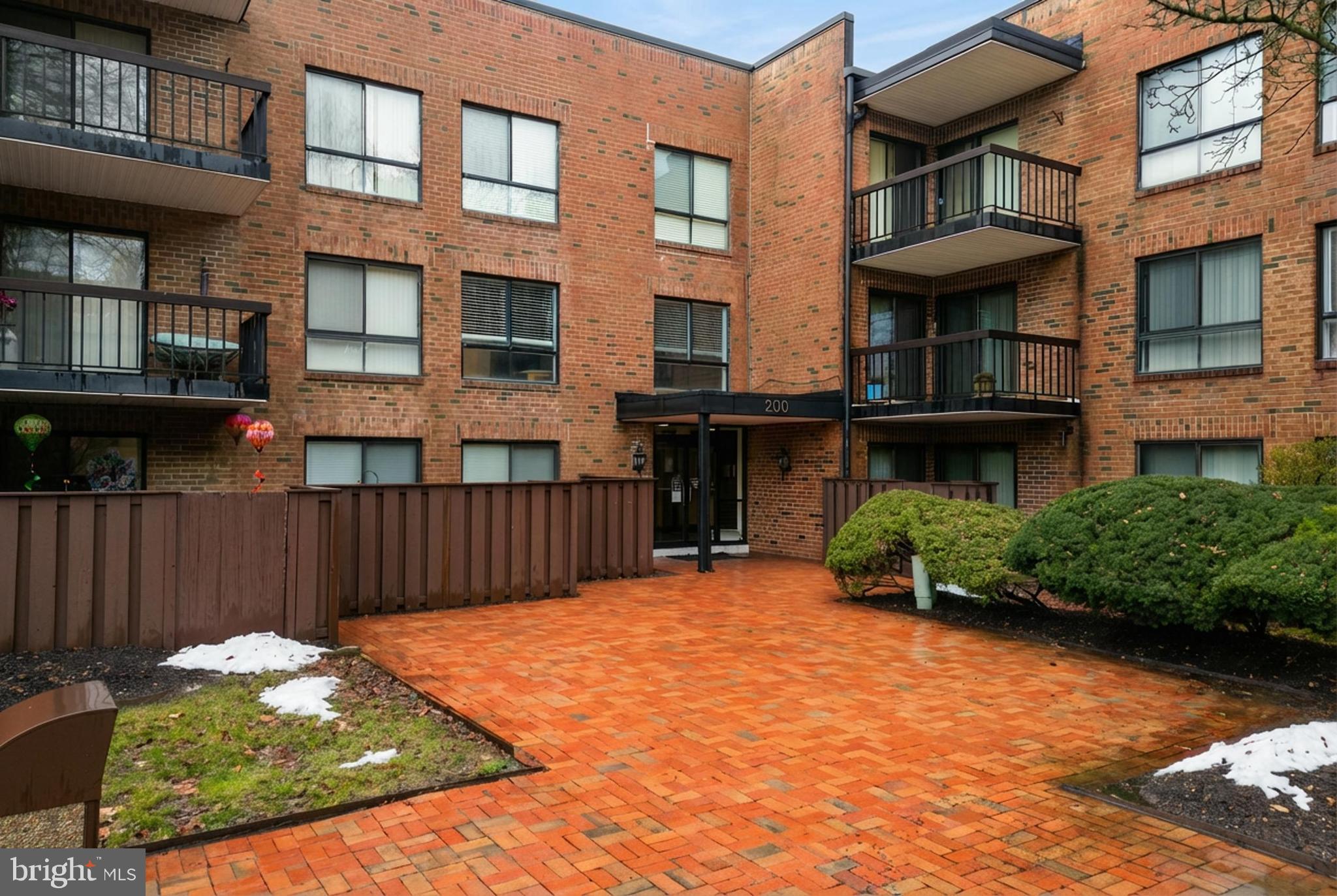 HILL HOUSE - Residential