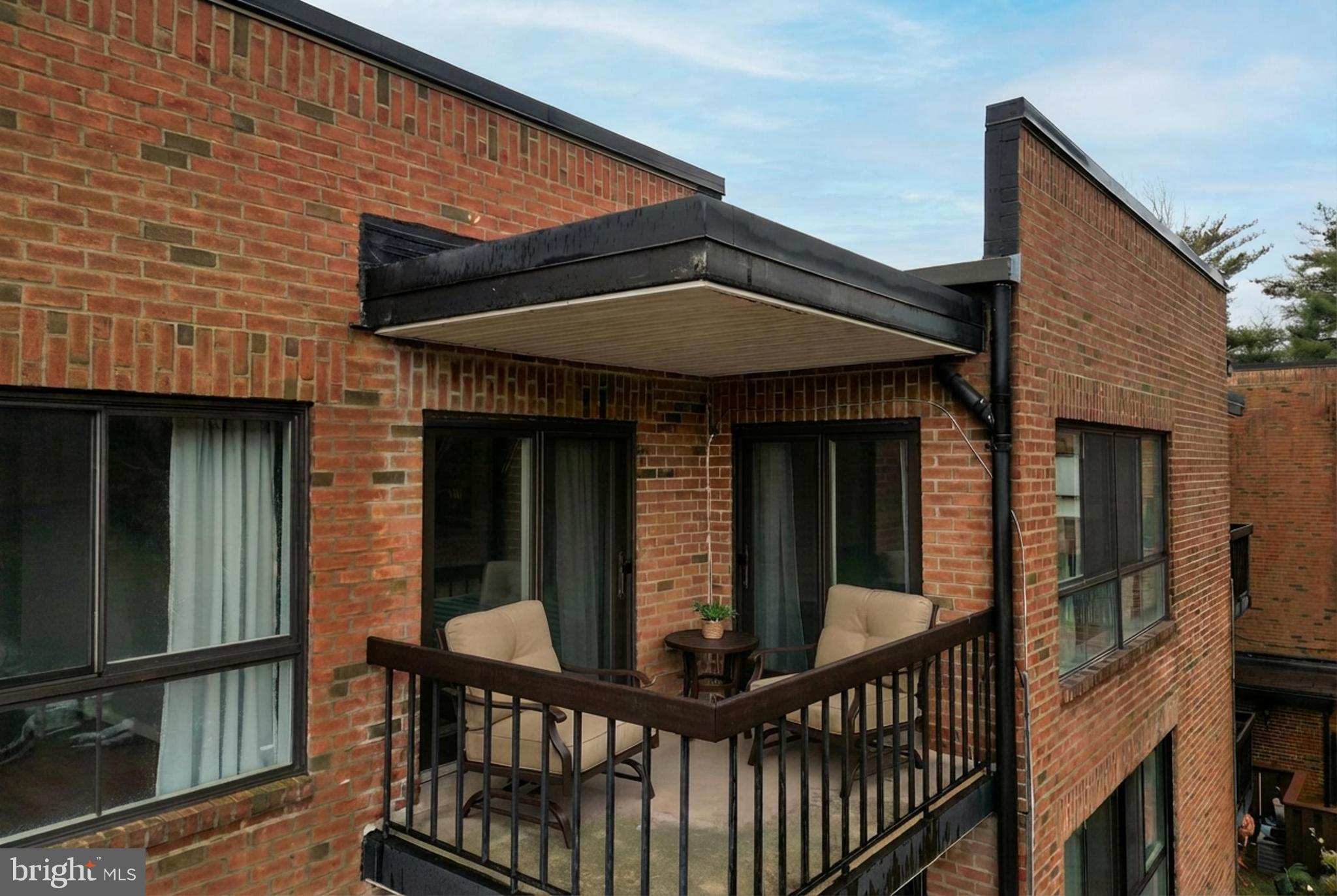 HILL HOUSE - Residential