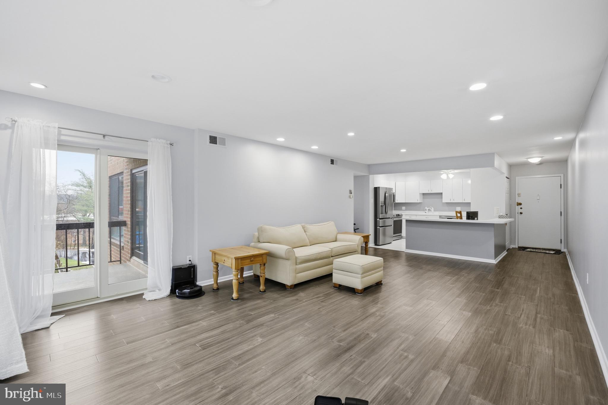 HILL HOUSE - Residential