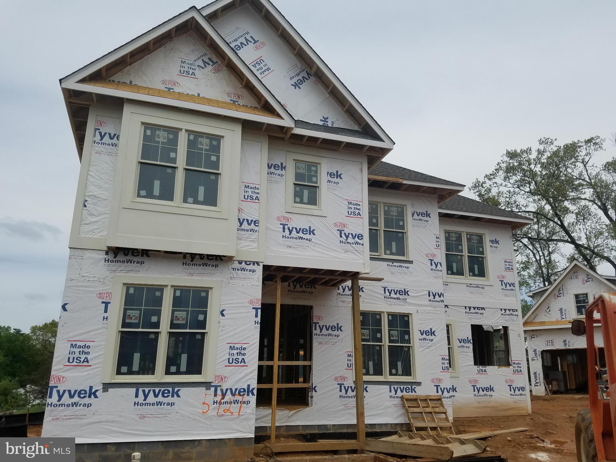 LEXINGTON HEIGHTS - Residential