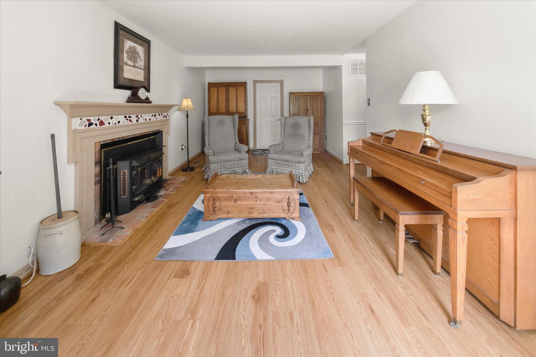 15702 APPLETON COURT