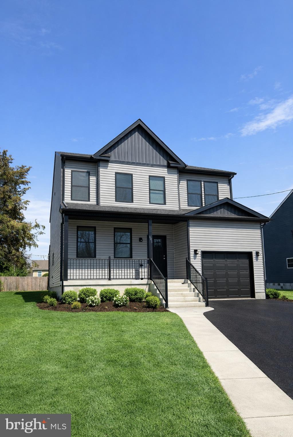 227 RIDGE AVE