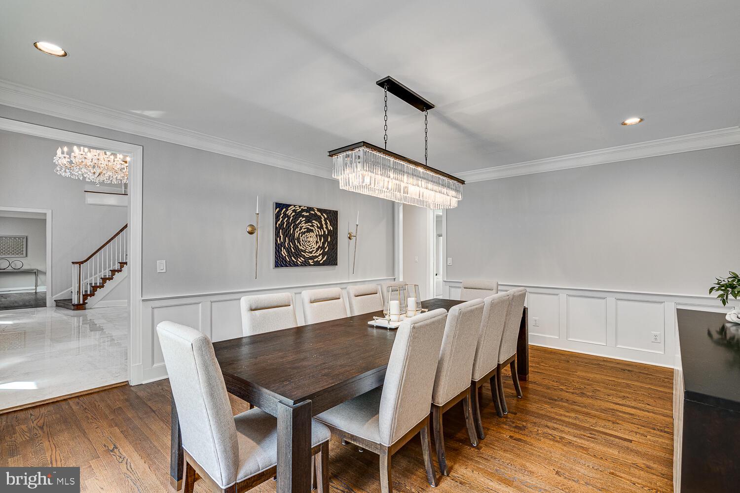 POTOMAC OUTSIDE - Residential