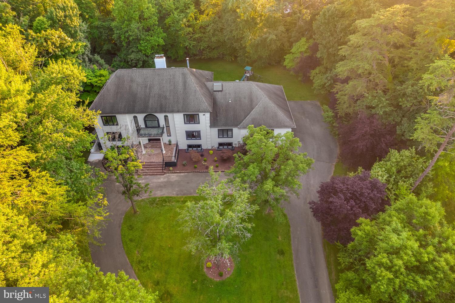 POTOMAC OUTSIDE - Residential