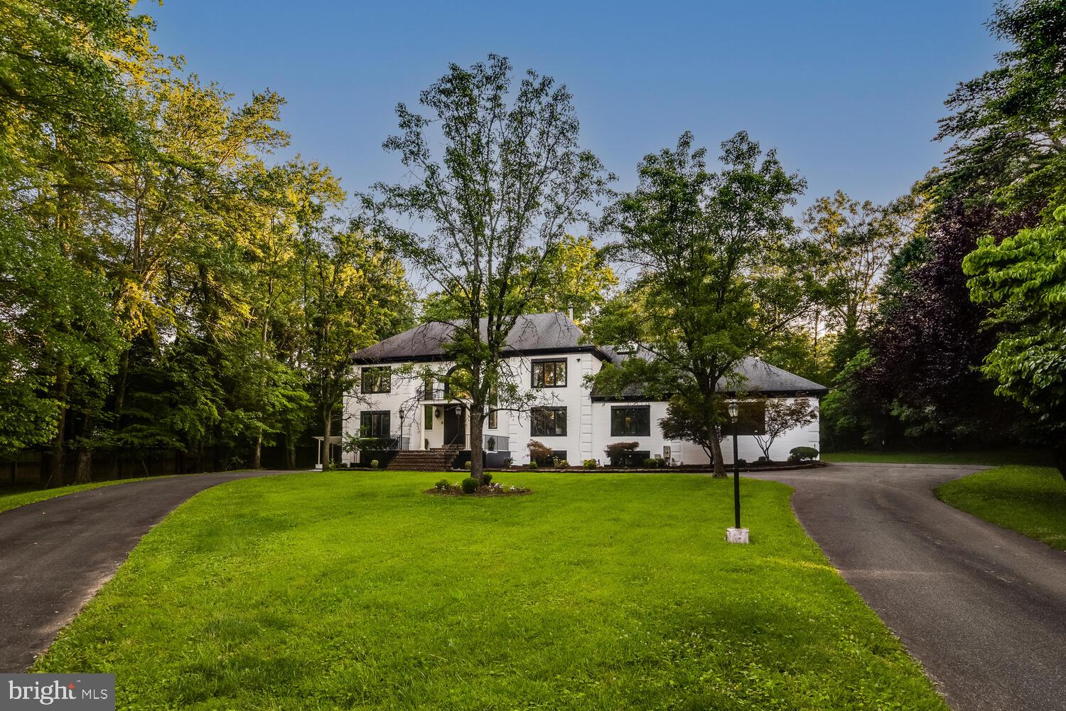 POTOMAC OUTSIDE - Residential