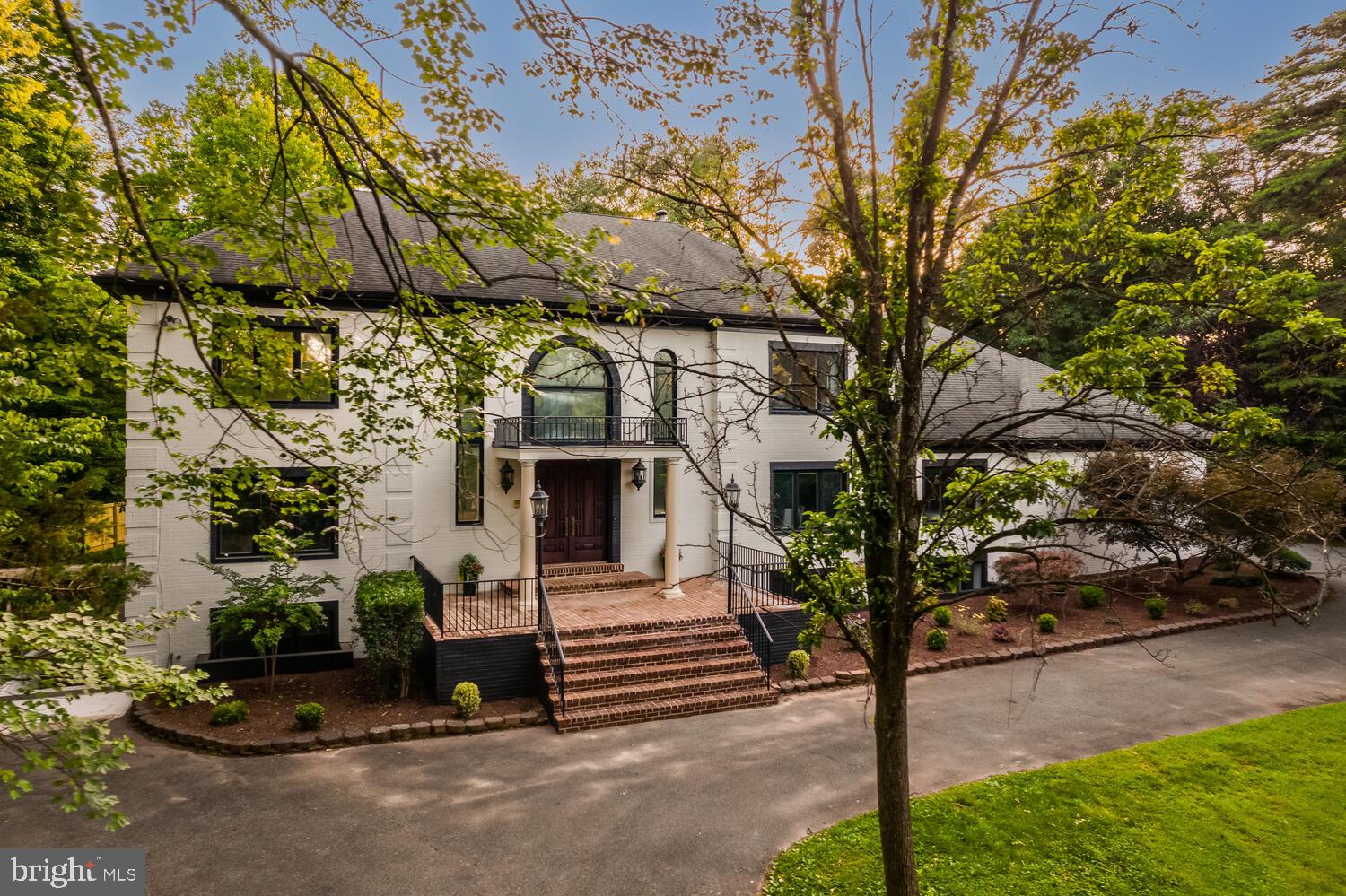 POTOMAC OUTSIDE - Residential