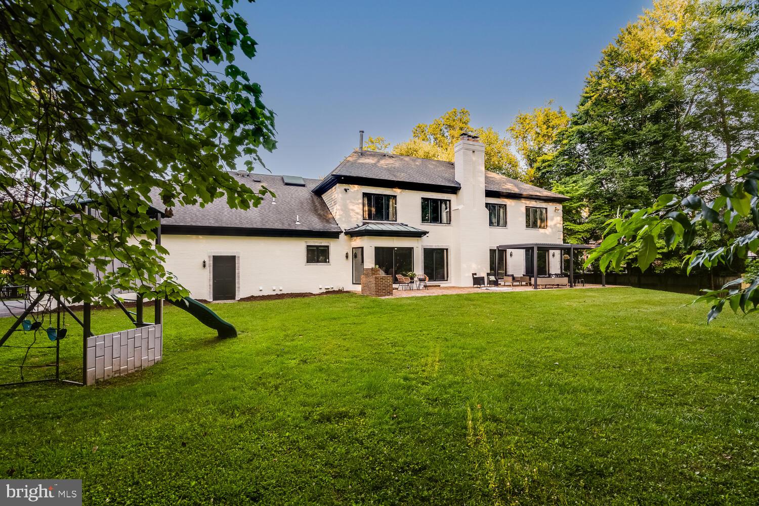 POTOMAC OUTSIDE - Residential