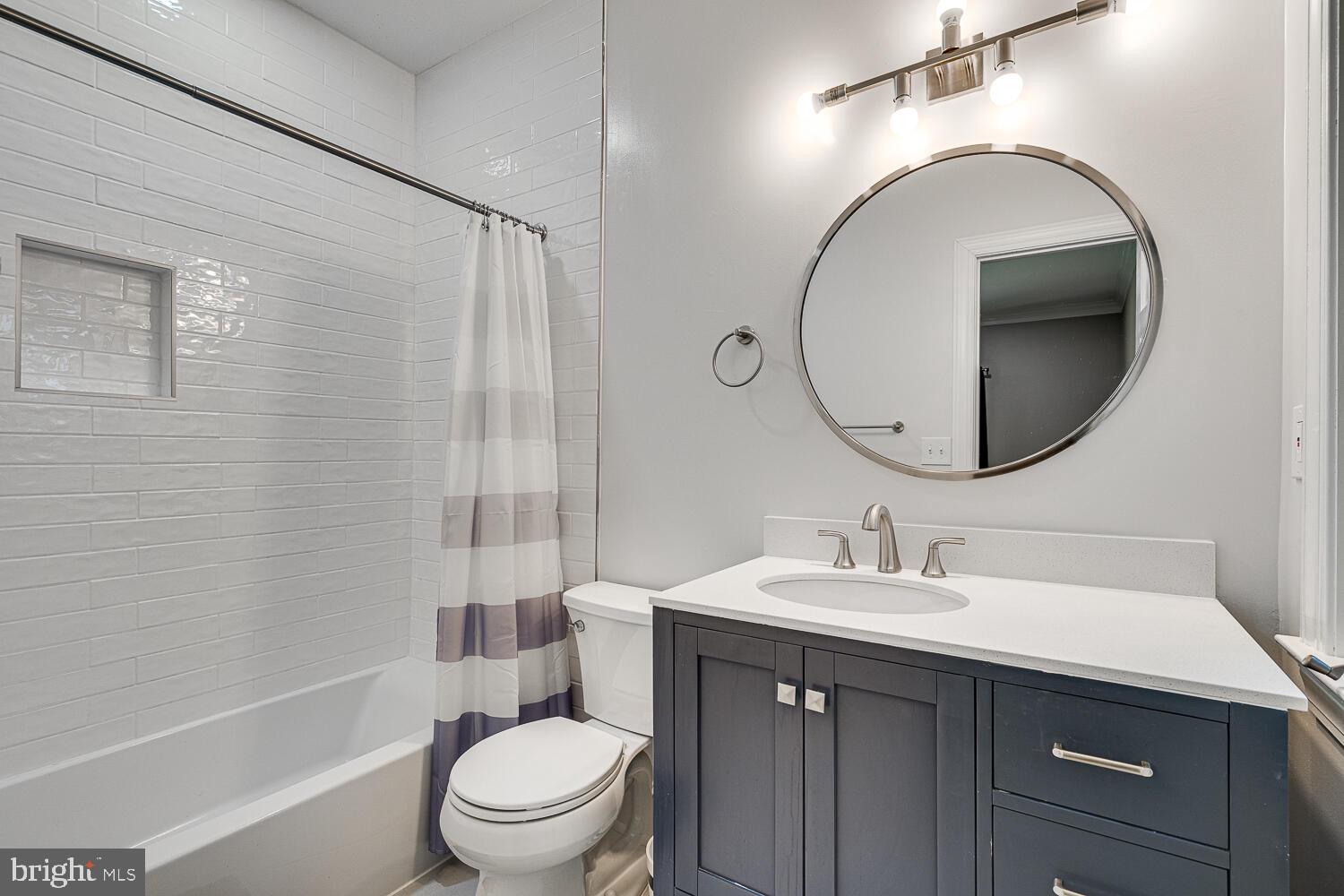 POTOMAC OUTSIDE - Residential