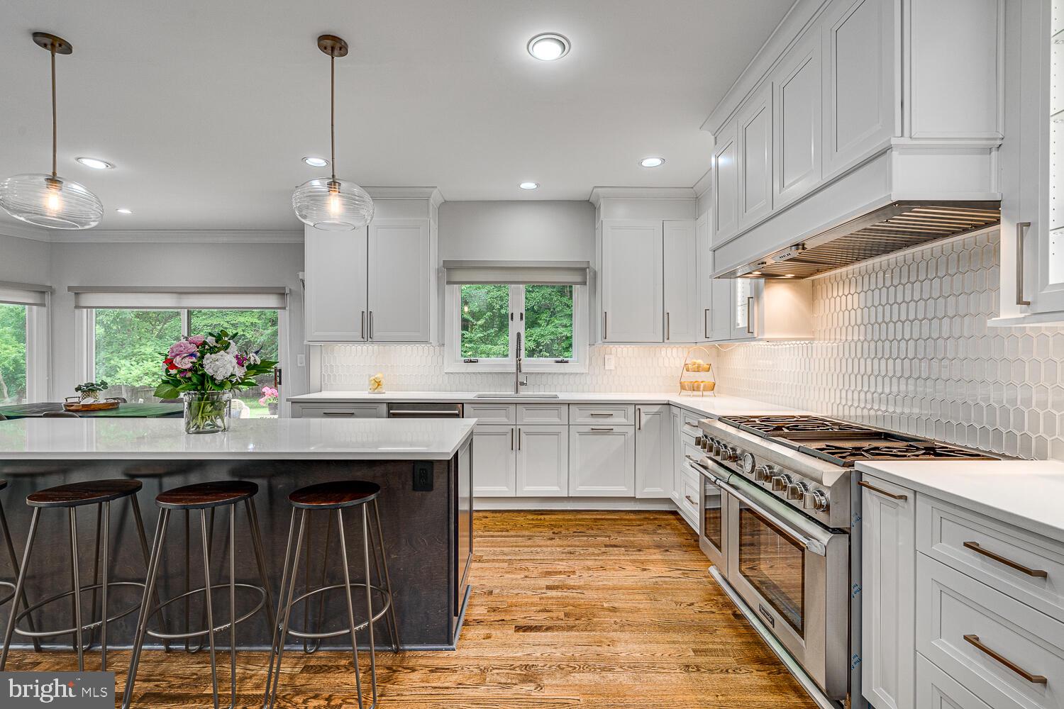 POTOMAC OUTSIDE - Residential